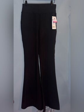 POP Fit Black Flare Leggings Size M High Waisted Yoga Pants NWT